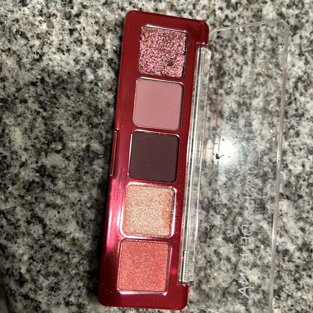Natasha Denona mini love palette